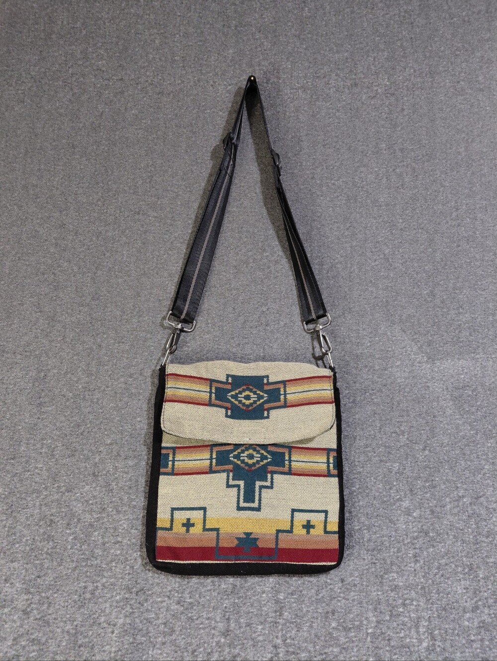 El Paso Saddle Blanket Crossbody Bag in Cream, Red, Yellow & Blue